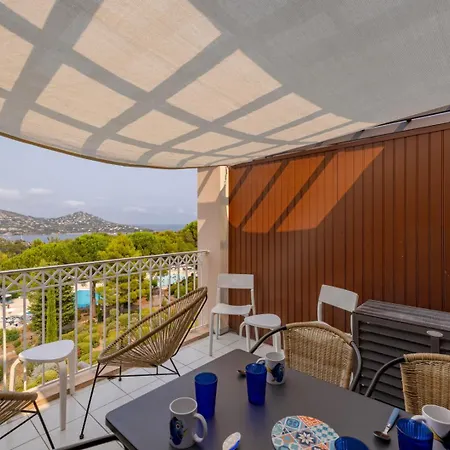 Le Hameau De Cap Esterel - Maeva - Coin 4 Personnes Climatise Vue Sur La Baie Et Le Rastel D'agay Mae-0153 *